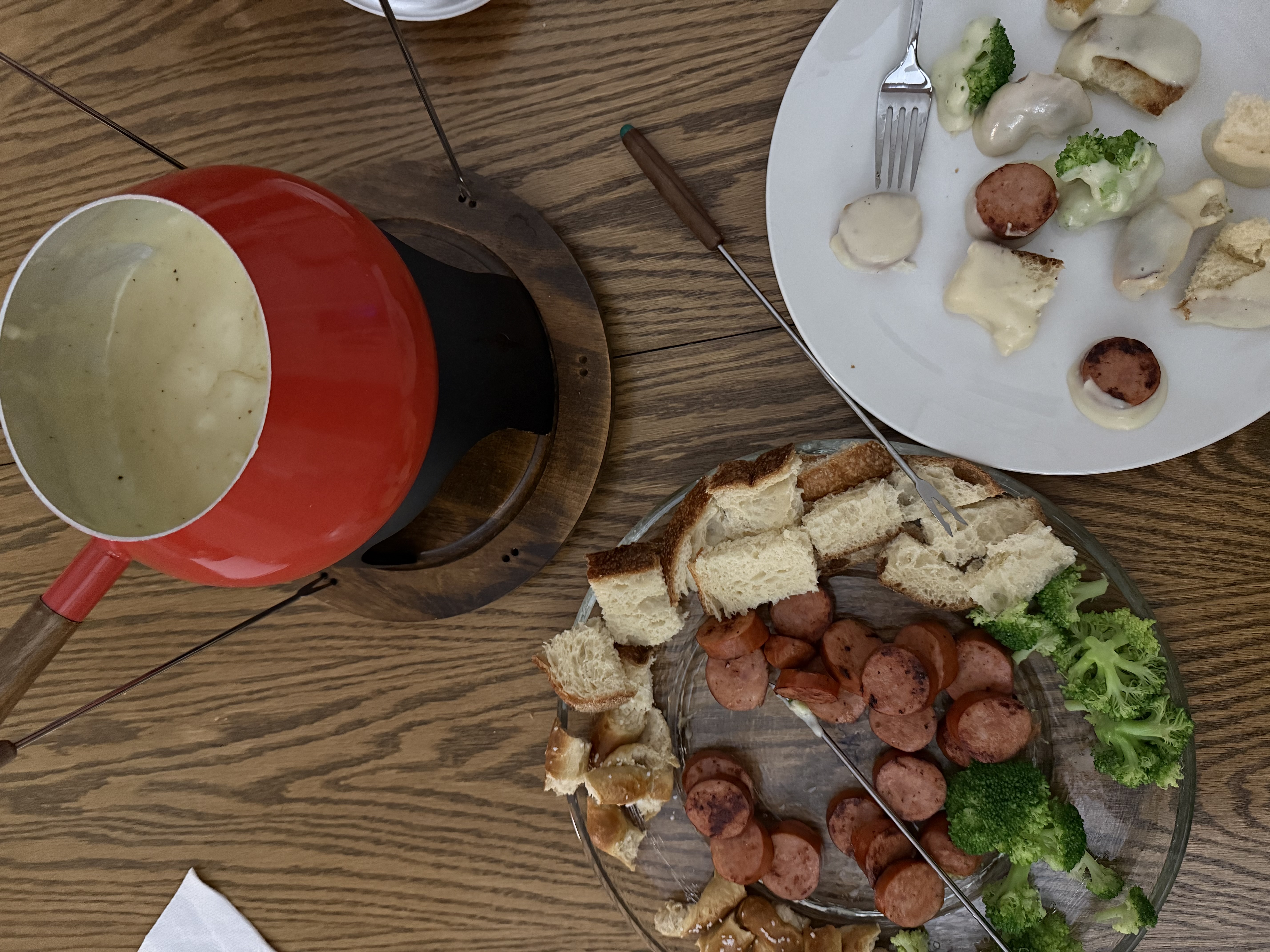 Classic Cheese Fondue...special because I used my mom's fondue set from the 1970s!! Groovy, huh? 